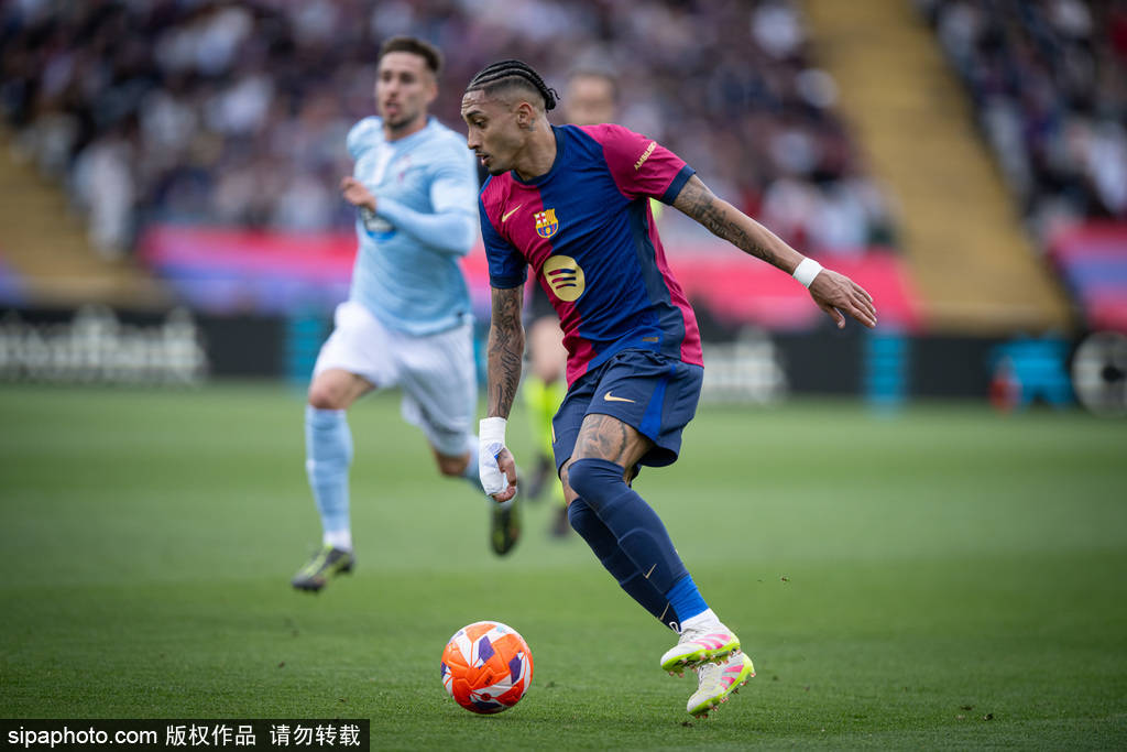 西甲-拉菲尼亚双响+补时绝杀 巴萨连扳3球4-3先赛7分领跑