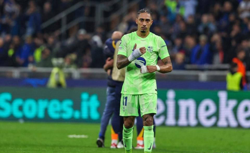 巴萨神锋拉菲尼亚续约引发的谜团背后，隐藏着王朝重建的宏伟蓝图